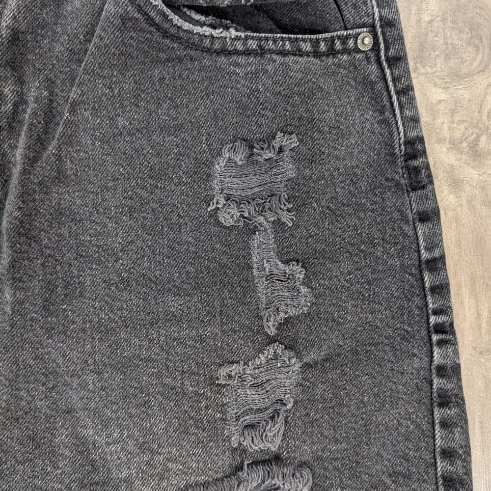 Ardene Mom Shorts Size 13 Black Jean Shorts - Picture 3 of 7
